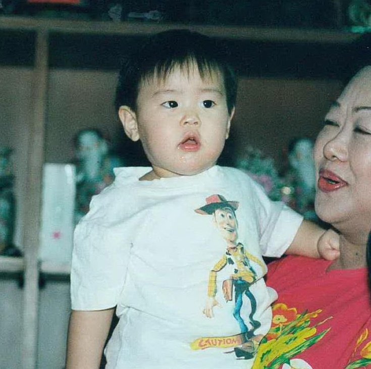 imgoiii's tweet photo. ดูคลิปน้องเจอช็อตนี้ก็ เอ๊ะ ว่าทำไมดูคุ้นๆ 55555 เทียบดู โอเค เป๊ะเลย😂😂😂 https://t.co/yFnwcwqIYI