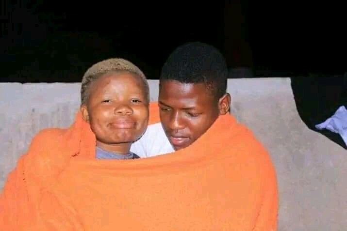 KabeloMohlah02's tweet image. Mjolo ke scam😂😂😂😭