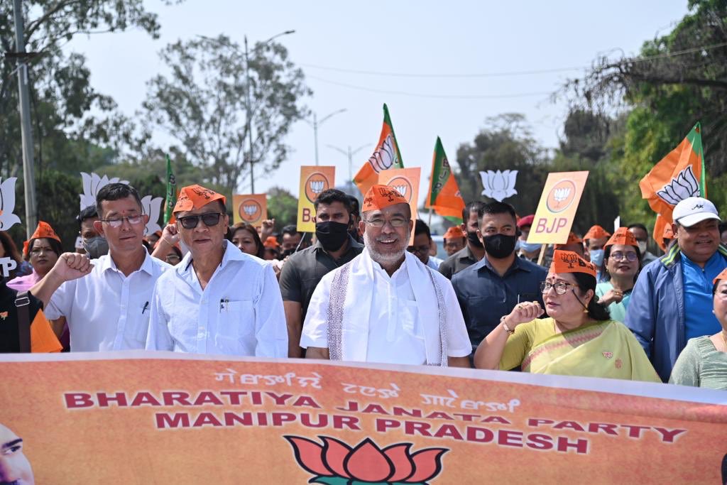 NBirenSingh's tweet photo. Celebrating the 42 glorious years of BJP, the party’s state unit held a procession from the Thambal Shanglen. Honoured to have joined Smt @AShardaDevi Ji, Pres @BJP4Manipur &amp; thousands of Karyakartas at the procession.#SthapanaDivas 

@narendramodi @AmitShah @JPNadda @blsanthosh https://t.co/MoUFyHqPgb