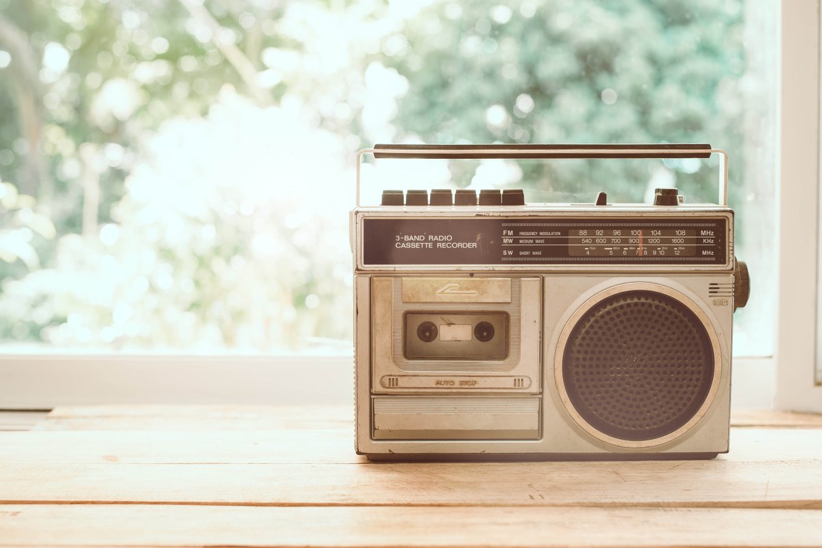 tech2AU's tweet image. 🙌 Tech nostalgia time! 🙌 Did you know it took 38 years for the humble radio to reach an audience of 50 million...? Yet the 🍏 #iPod only took 3 years to reach the same milestone!