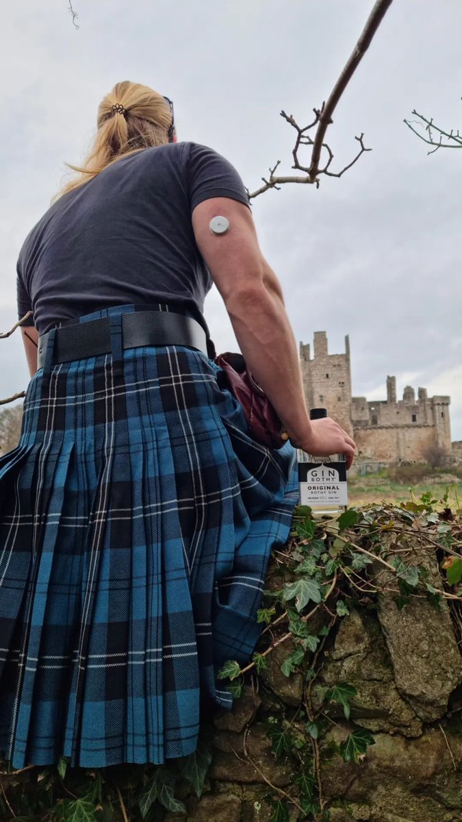 Happy Tartan Day! ⁠
⁠
This year is extra special for us as our founder Kim is travelling around America, bringing a little piece of Scotland to @totalwines this month.

#tartanday #tartanweek #tartanweekNYC