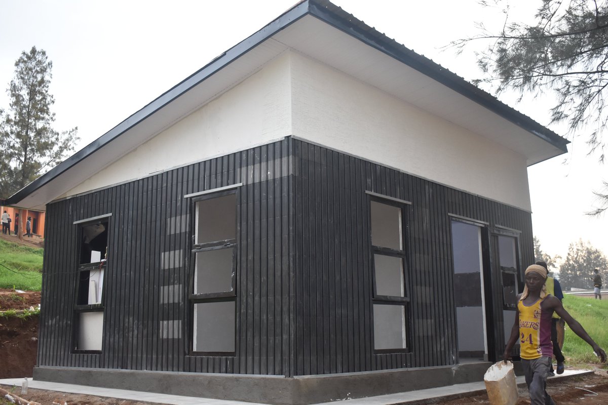 EverdesignR's tweet photo. so this is what we have been working on a modern plastic block residential house located in Muhima https://t.co/mJkqgVagyw