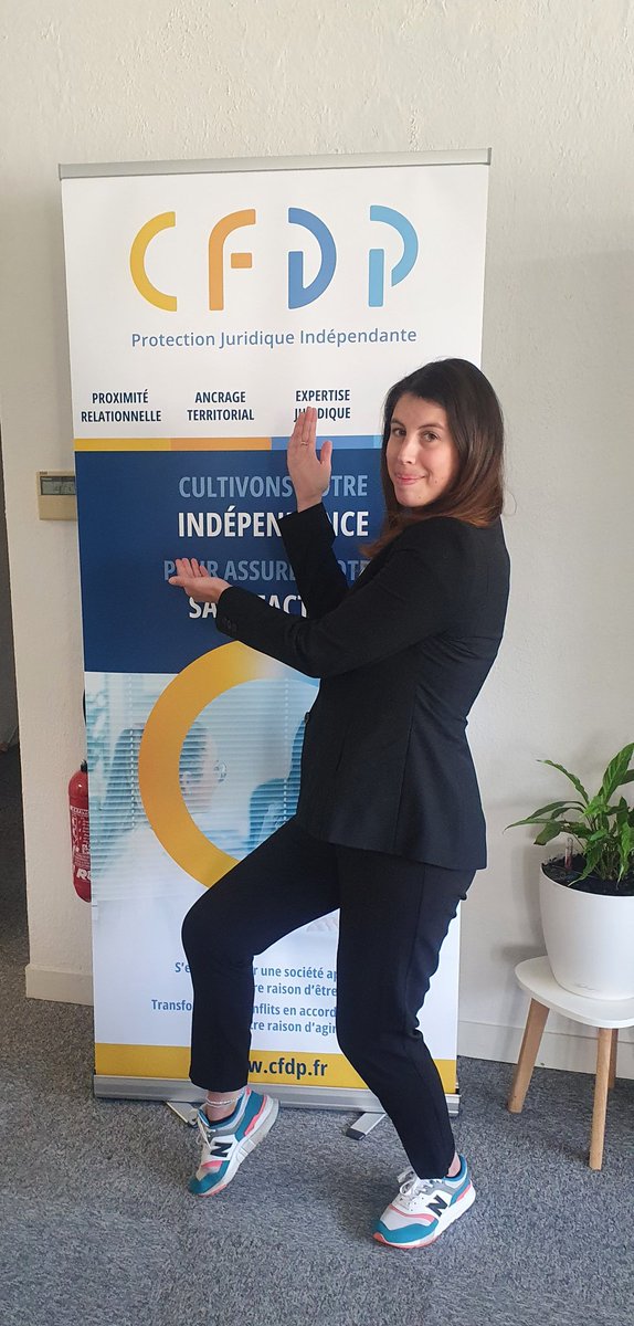 AlineKoz's tweet photo. Bienvenue à Célie Haase, #stagiaire #M2 à l'@UGrenobleAlpes en stage auprès de @Cfdp_Assurances #Grenoble pour les 6 prochains mois #protectionjuridique #assurances #Grenoble #Isere https://t.co/O0A6Rv33qi