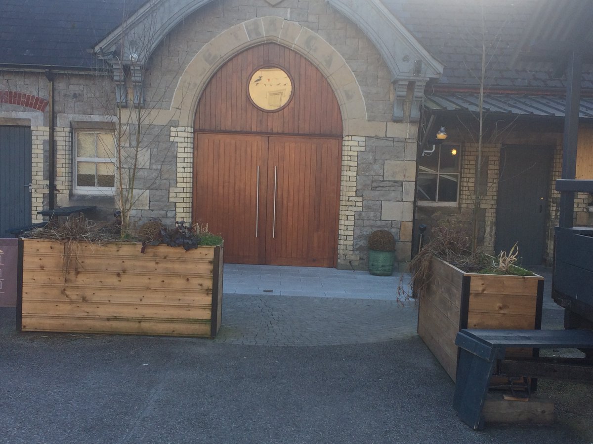 🕓Clones 1960s Vs Today🕗#visitClones #OldClonesPhoto
Photo(right): <a href="/HistorianHP/">Hugh-Patrick Tunney</a>