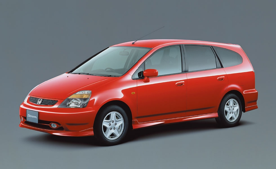 Honda History 歴代ホンダ車 00年代 ストリーム Is 01 01年10月 室内装備の充実と使い勝手を向上させ マイナーモデルチェンジ 最上級グレード Is オプション装着車 水冷直列4気筒dohcエンジン 排気量1 9cc 最高出力154ps 6 500rpm