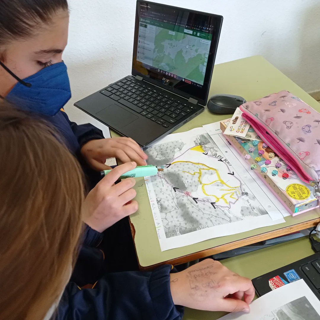 ColegioFBM's tweet photo. Este viernes los alumnos de 3ep a 6ep nos vamos de excursión al Valle de Orient pero no va a ser una simple excursión sino una aventura. Ya estamos preparando la ruta y la búsqueda de tesoros. ¡Vamos!💪🧗🕵️🌲🏞️🐾🗝️🔓💰 @GoGeocaching #geocachingadventures https://t.co/lUJ5661OSx