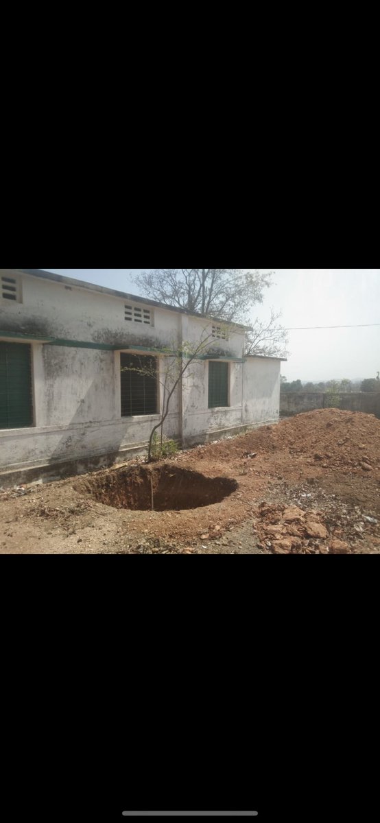 Project under ‘catch the rain initiative’, where low cost rooftop water harvesting structures are being built under MNREGA on a large scale in Sonbhadra to recharge ground water.<a href="/myogiadityanath/">Yogi Adityanath</a> <a href="/HardeepSPuri/">Hardeep Singh Puri</a> <a href="/CMOfficeUP/">CM Office, GoUP</a> <a href="/MoJSDoWRRDGR/">Not Ministry of Jalshakti Anymore</a>
