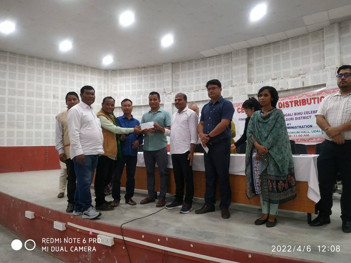 dcudalguri's tweet photo. Ceremonial Cheque Distribution Ceremony to Rongali Bihu Udjapon Committees of Udalguri district today at Auditorium, Udalguri College.
#dcudalguri #uday_praveen #Udalguri #Assam #India https://t.co/hZSxwhyvuu