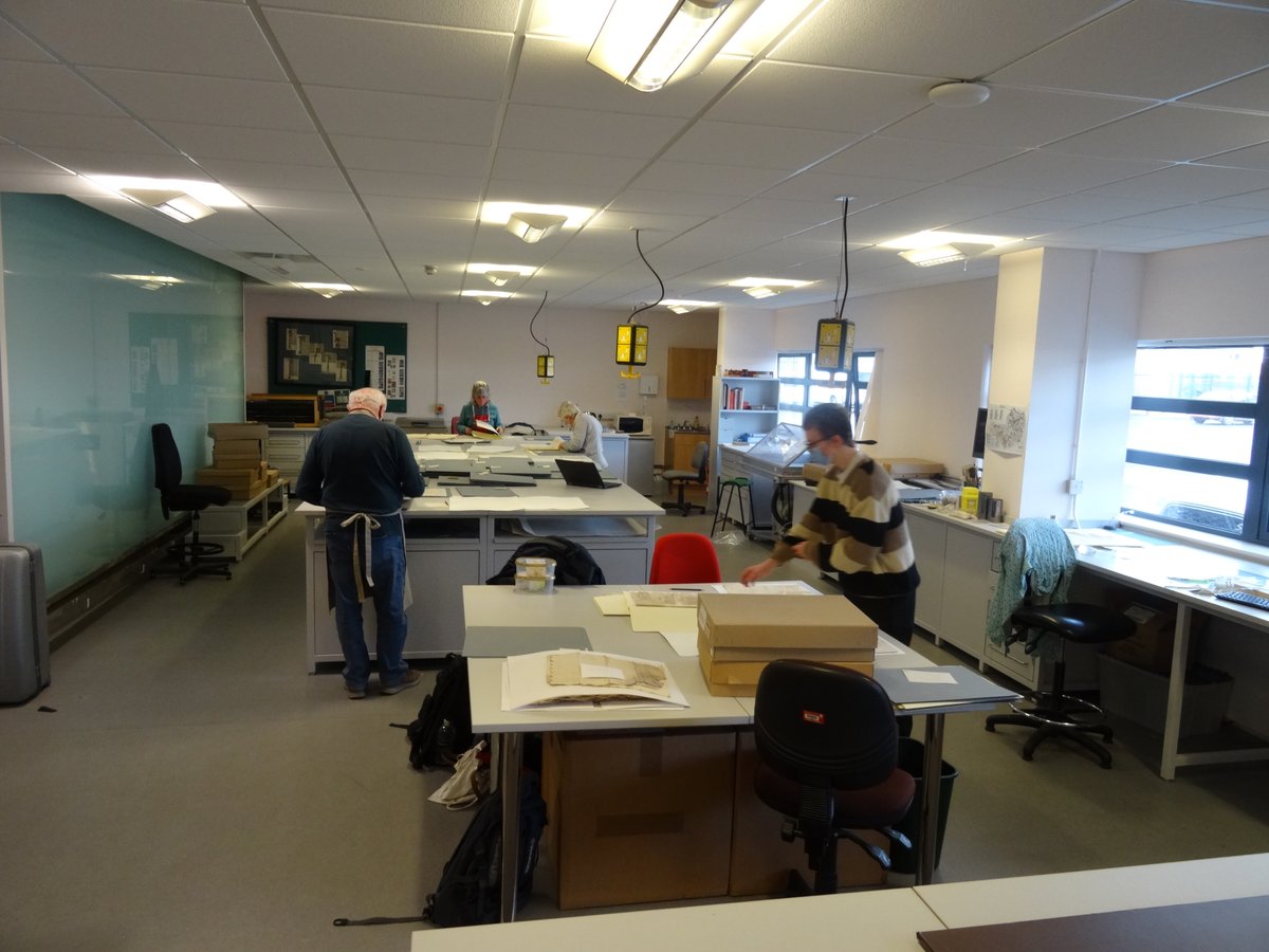 TheBiblioGeek's tweet photo. Show us your #ConservationStudio for @ARA_PCG!
I work across two studios, at @SomHeritage and @DevonHeritage. You can see that they are quite different, but both have plenty of space for spreading out!
#Archive30 #YourWorkplace #Day8 #Conservator #WorkSpace https://t.co/g0FAAZwFnE