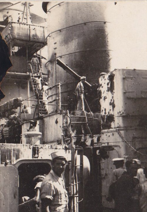 CiarliniKoerner's tweet photo. From the excellent website Navi e Armatori (heartily recommended for its pics), three photos detailing the damage suffered by the battleship Giulio Cesare at Punta Stilo (Calabria) on 9 July 1940, by the 15" hit scored by HMS Warspite.

#regiamarina #puntastilo https://t.co/3pxfbPuJRh