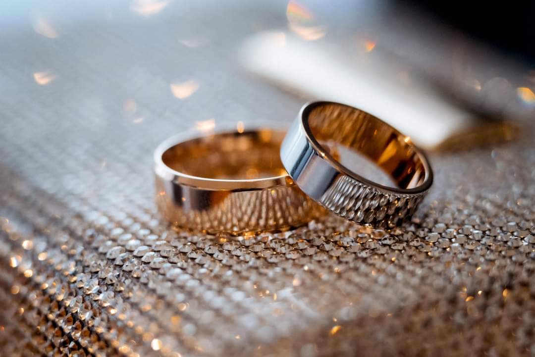 Seven_Weddings's tweet photo. Una buena elección para siempre!!! #weddingplanner #weddingplanners #weddingplannerspain #weddingplanning #weddingplannermadrid #bodas #bodasbonitas #bodasconestilo #wedding #weddinginspiration #love #novia #bodasenespaña  #bodasunicas #sevenweddings #bodasseven #anillosdeboda https://t.co/VhFC25xtjs