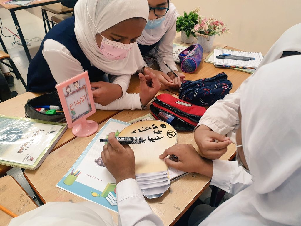 درس تطبيقي في مادة التربية الإسلامية بحضور مبدعات التريية الإسلامية أ. غالية البلوشيه وأ. عبير النوفليه أ. لطيفة السعدية.. تنفيذ أ. راية آل عبد السلام