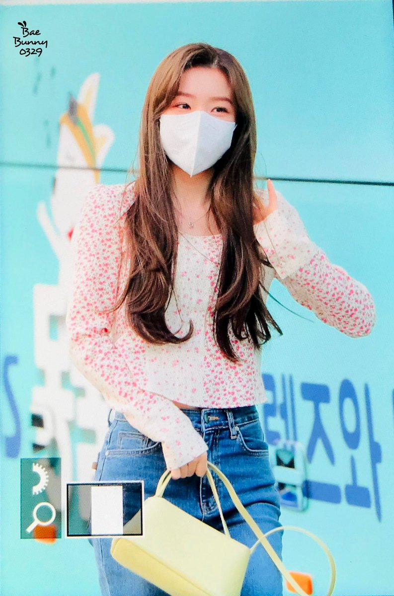 220406
[PRESS]  #IRENE at Youngstreet

Good Afternoon Teacher Rene
#RedVelvet