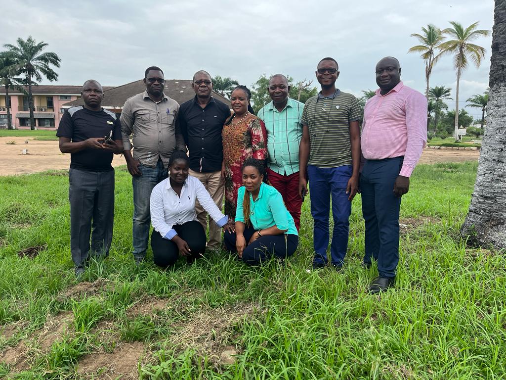 CongoMines's tweet image. #RDC_Droits_Humains : @CarterCenter et @OSISA facilitent l'atelier de formation des membres de #RENAD sur les techniques de communication et de  plaidoyer pour le respect des droits humains. Les membres COCODEM de #Muanda au Kongo Central participent également à cet atelier.