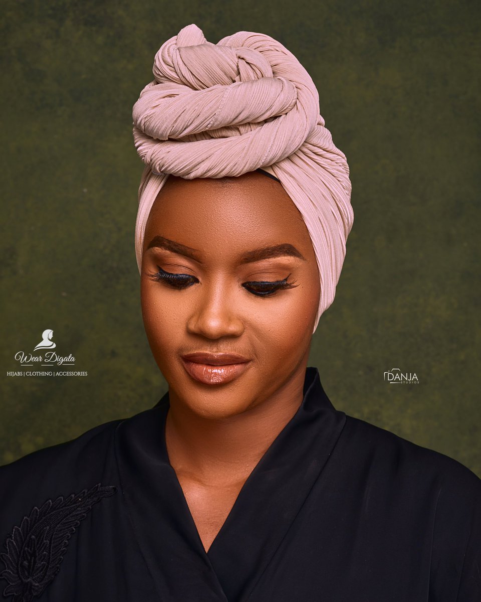 digaleecious's tweet photo. Let me (@weardigata) be your scarf plug especially for this Ramadan. 

Surprise your loved ones with these beautiful designs. 
Pick a scarf for just 40gh. 
Free delivery within Accra when you order &amp; pay on our website ( https://t.co/OOfcOiYj2S) 

Pls retweet 🙏 https://t.co/7D1bPcSS5M