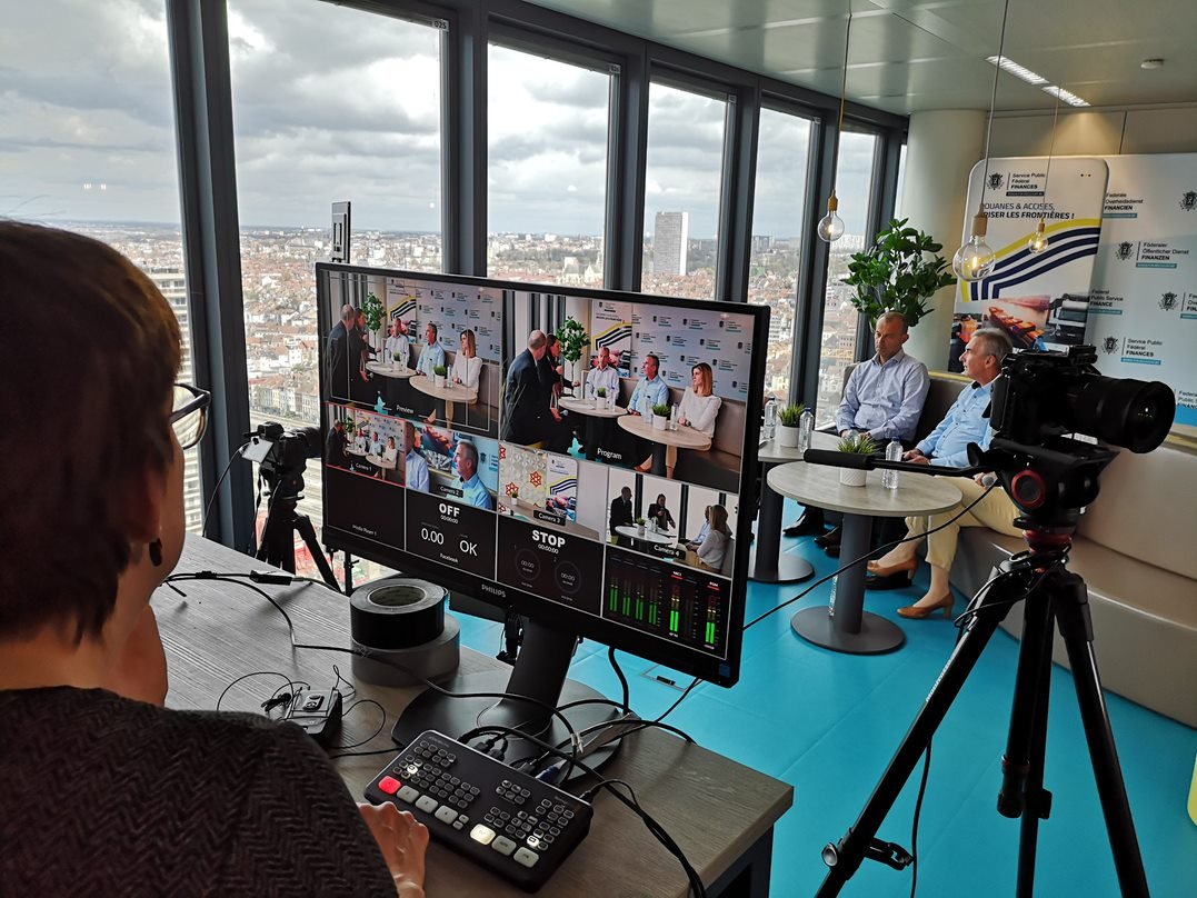 FODFinancien's tweet photo. Met honderden viewers was de live AEO-webinar Customs Competence Center "3C" van 31/03 opnieuw een succes in de reeks AEO-events van de douane!
#douaneBE #AEO #import #export https://t.co/UfuPRkJjCQ