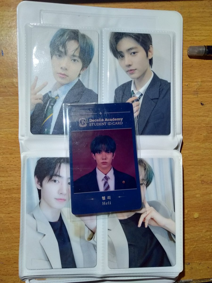 lauvcyj's tweet photo. 💌 #luvhelimails
              #0506CREATESFEEDS

aaaaa andito na yung hinihintay q ! my last heehoon agenda 🥺🫶 super pretty ng pcs, thank you @0506CREATES my heehoon pcs got home safely <3 lakas ng sparks. https://t.co/WxijgCsTU9