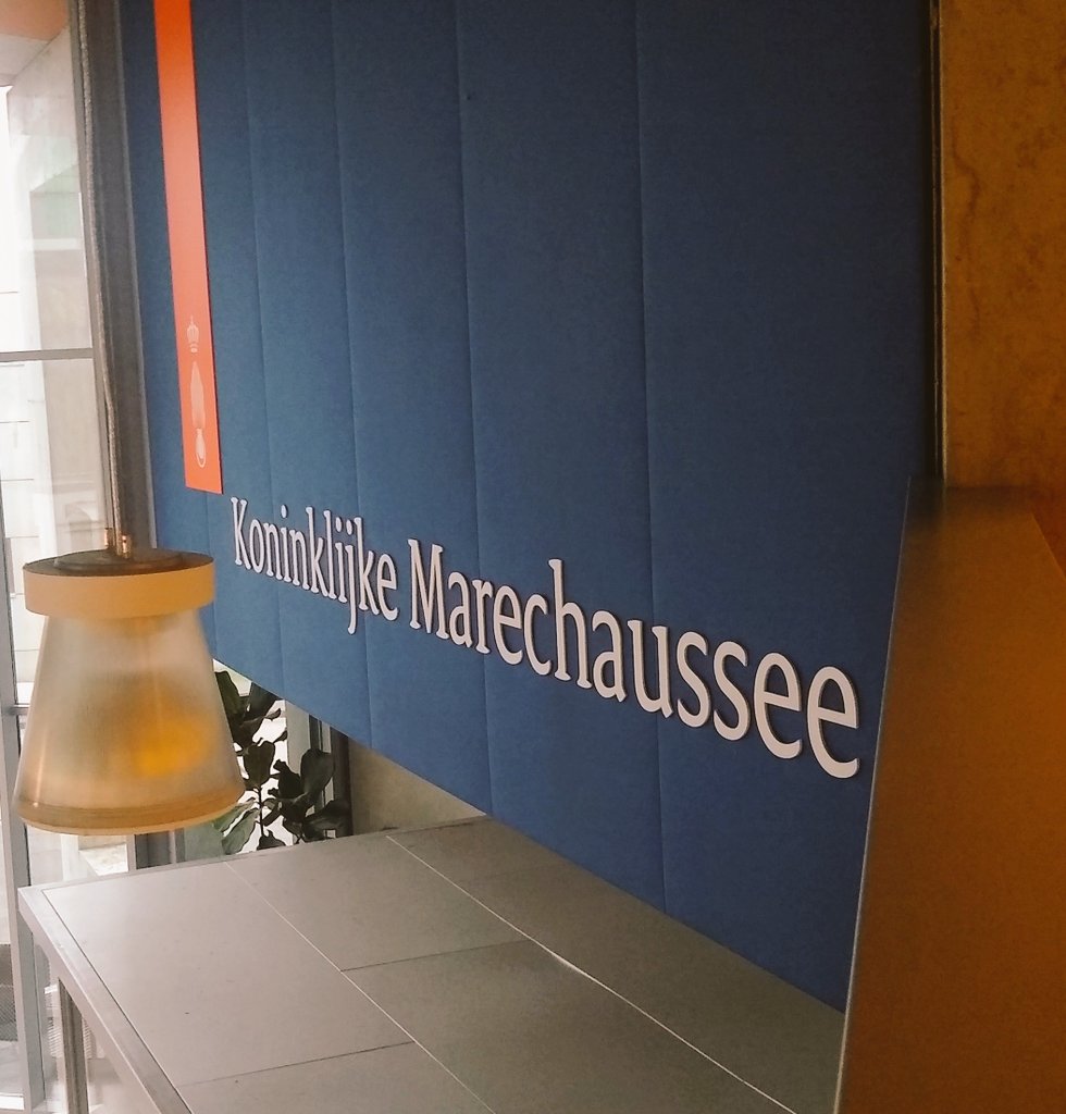 eerselmol's tweet photo. Dag twee van de training 'KMAR binnen het landschap van crisisbeheersing', die we als veiligheidsregio verzorgen.  We leggen graag de verbinding en bouwen aan vertrouwen binnen ons netwerk. https://t.co/HcpAujzJ2t