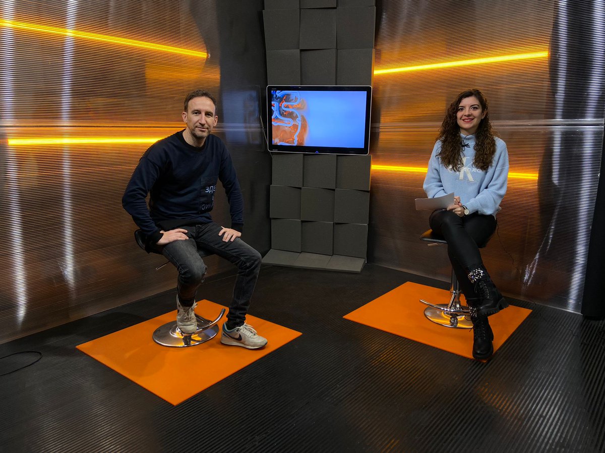 tvbergueda's tweet photo. EL CAPVESPRE 🌕

🎙️ Comencem l'abril amb un convidat molt especial. Estem molt contents que durant la seva estada a #Berga ens hagi visitat en Manel Alías,  @ManelAlias. Avui al programa entre d'altres parlarem de la seva estada al front.

📺 Avui / 20.15h https://t.co/XdvfjKMSQ2