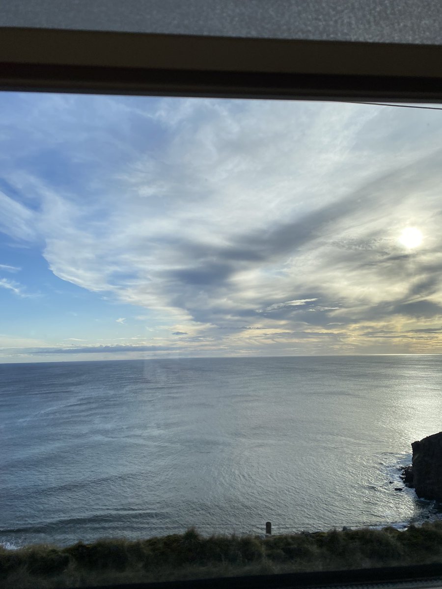 mariaberbece1's tweet photo. Lovely views today @TPExpressTrains #BerwickuponTweed #ECML https://t.co/G80VIFlzgI
