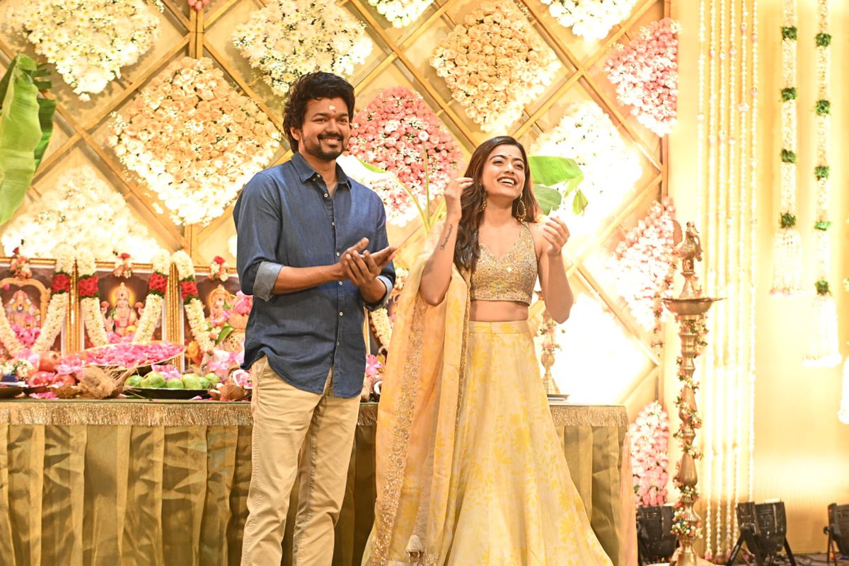 WhistleTVK_'s tweet photo. #Thalapathy66 Pooja stills!! #Thalapathy #Rashmika https://t.co/d3IGyGFS40