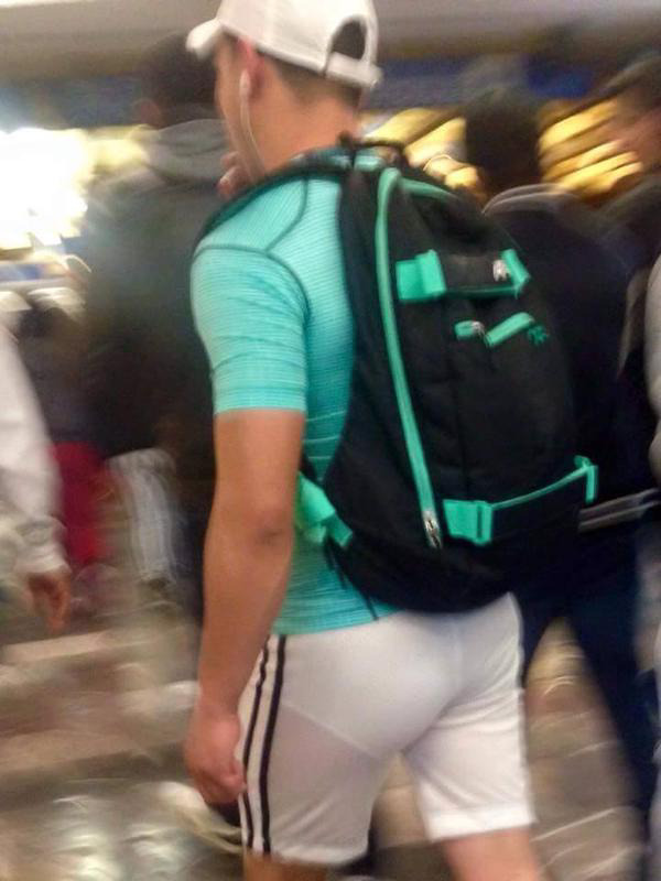 speedobulges's tweet photo. Love this pic so much! Seeing a lad's underwear through white sport shorts is such a turn on! 😍👀🍑 https://t.co/sVVeO62y46
