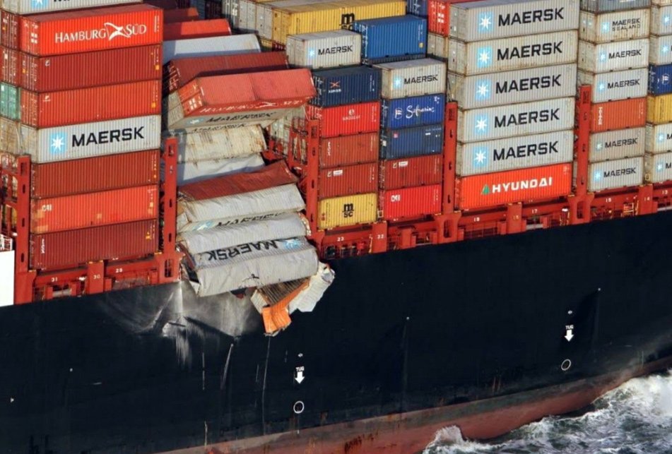 ℹ When containers are lost at sea: much more than a loss of income

❗ How sea containers might become a threat to the environment. 🌊🛳

👉 Read more..
sogeseitalia.it/en/articles/ne…

#Containers #lostatsea #lostseacontainers #environment