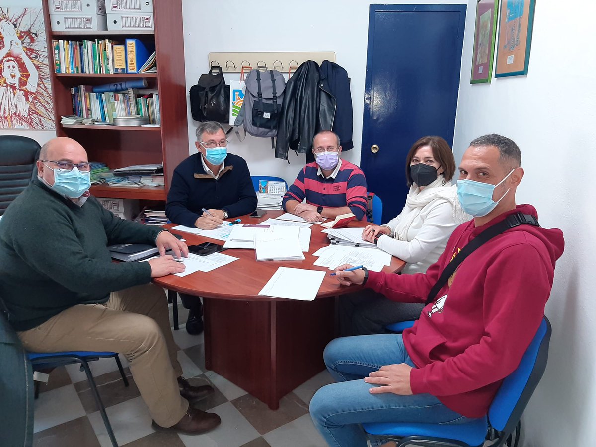 #LojaRELAS ultimando el documento del plan local de salud en el seno del grupo motor...
<a href="/LojaPlas/">PLAS Loja</a> 
<a href="/VidaSaludAnd/">Promoción de Vida Saludable en Andalucía</a> 
<a href="/lojadeportes/">Área de Deportes Loja</a> 
<a href="/SaludAPGranada/">Atención Primaria Granada</a>