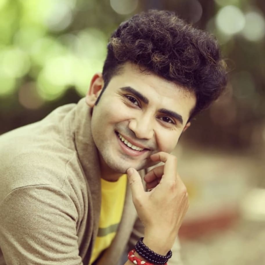 actorsanketmore's tweet photo. #NewProfilePic https://t.co/Igf4ZVlGCi