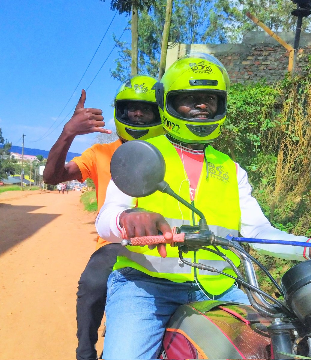 tush_andre's tweet photo. Stranded Commuter... God, I hate that.
Can't suffer, toiling for my own ka money and again waste my time on the roadside, waving hands and arms like... Eh! Did I crucify Jesus Christ?
I mean, like... Don't I have the #SendMeApp or what? π€·πΎββοΈ https://t.co/gs7PEfYbUK
