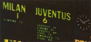 Marco_viscomi's tweet photo. Oggi, 25 anni fa, la mia prima partita allo stadio in assoluto: Zidane decise di disegnare calcio a San Siro, Vieri era un bulldozer, Jugovic aveva le palle di marmo, e Sacchi veniva distrutto da Lippi 🥰 https://t.co/kiiQLGHc9t