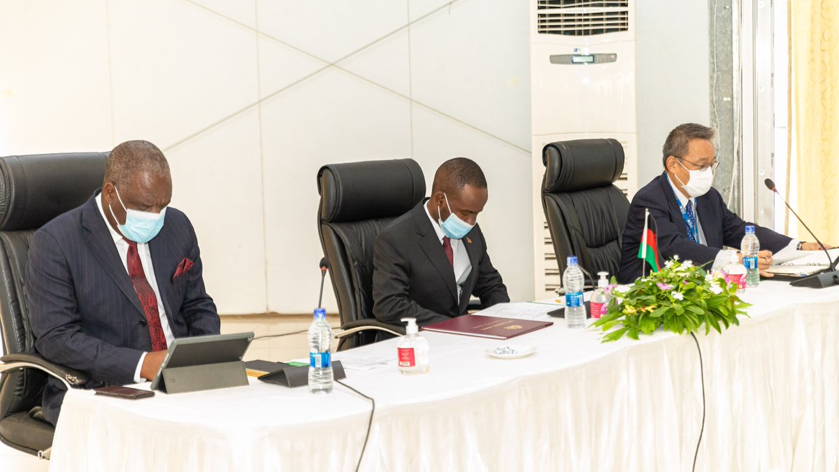 undpmalawi's tweet photo. #HappeningNOW! Launch of the 7th Malawi National Human Development Report (MNHDR). The overview and the full report can be downloaded at https://t.co/e0OlzupiPo 

#HDRUNDP https://t.co/F42bwA5T9W