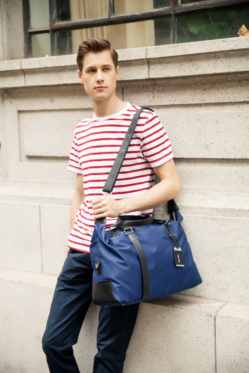 SwissRuigor's tweet photo. The ideal bag for any travel or business trip. This multipurpose travel bag is true eye candy. This RUIGOR EXECUTIVE 10 TRAVEL BAG in blue provides a perfect space to store all your travel needs.

#travel  #businesstrip #travelbag #RUIGOR 
Shop now. https://t.co/zhhiaPRB76 https://t.co/K4h7MxKOVg