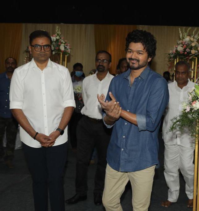 SVC_official's tweet image. Elated to kick start the ambitious
#Thalapathy66 with a Pooja ceremony in Chennai 

@actorvijay @directorvamshi @iamRashmika @MusicThaman @SVC_official @Cinemainmygenes 

#Thalapathy66Launched