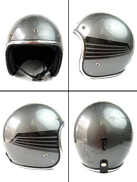 AAAcollectibles's tweet photo. 本日のブログは、とても人気のあるヘルメットメーカーでお馴染み!1970年代製の #ARTHURFULMER #AF40 #ビンテージジェットヘルメット ガンメタ X 黒色です。サイズ表記 XLサイズ、当方の主観でLサイズ位です。
(頭位59~60cm位) !のネタです!良かったら遊びに来て下さいね!https://t.co/vEMCuZp408 https://t.co/Y7ZrDGv2lq