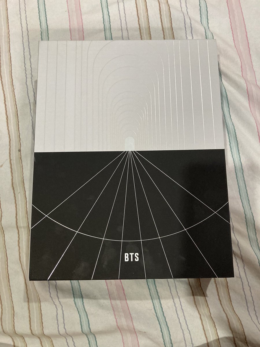 cheoIover's tweet photo. please help rt 💗

- MAP OF THE SOUL ON:E CONCEPT PHOTOBOOK
- 💵 600 PHP ONLY !!
- please see inclusions on the second picture

MOP: GCASH
MOD: GGX (can use voucher)

🏷 wts bts ph namjoon seokjin yoongi hoseok jimin taehyung jungkook v jhope rm jin suga mcb pc https://t.co/9UKIgjX1P6