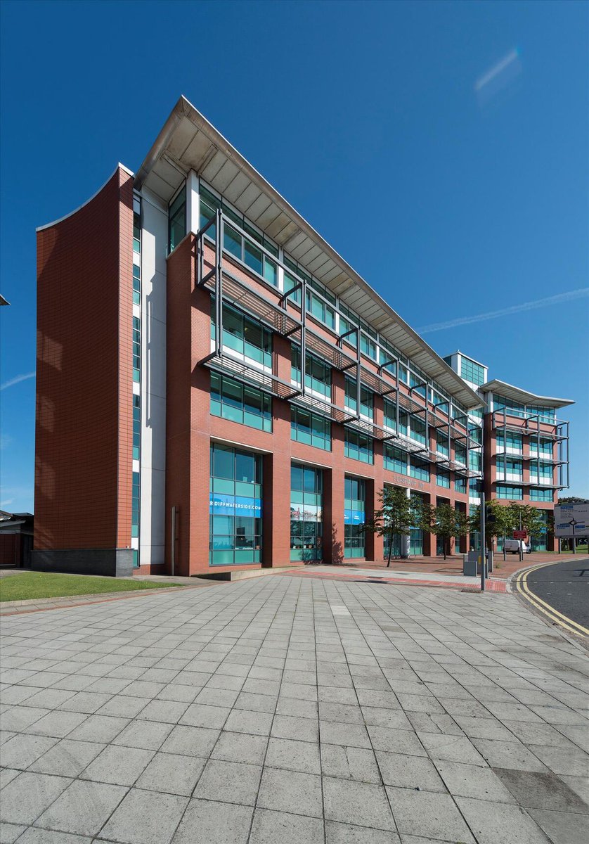 ParmerCardiffWS's tweet photo. From #labspace to #officepace, our amenity-rich waterfront campus in #Cardiff can accommodate requirements from 500 sq ft upwards.

Discover our flexible serviced offices and book your viewing today:
https://t.co/ctojmp1Lq5

#parmercardiffwaterside #worklifeworkshere @Karlin_RE https://t.co/TUIOhQnkY8