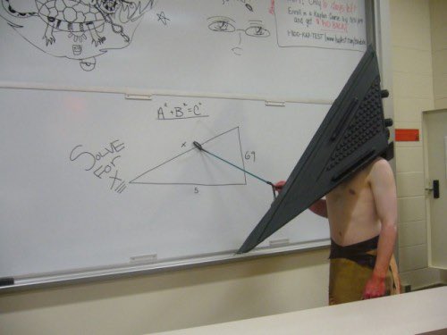 VicTheValar's tweet image. Khonshu explaining Marc how it’s in their best interest to stay together.
.
#MoonKnight