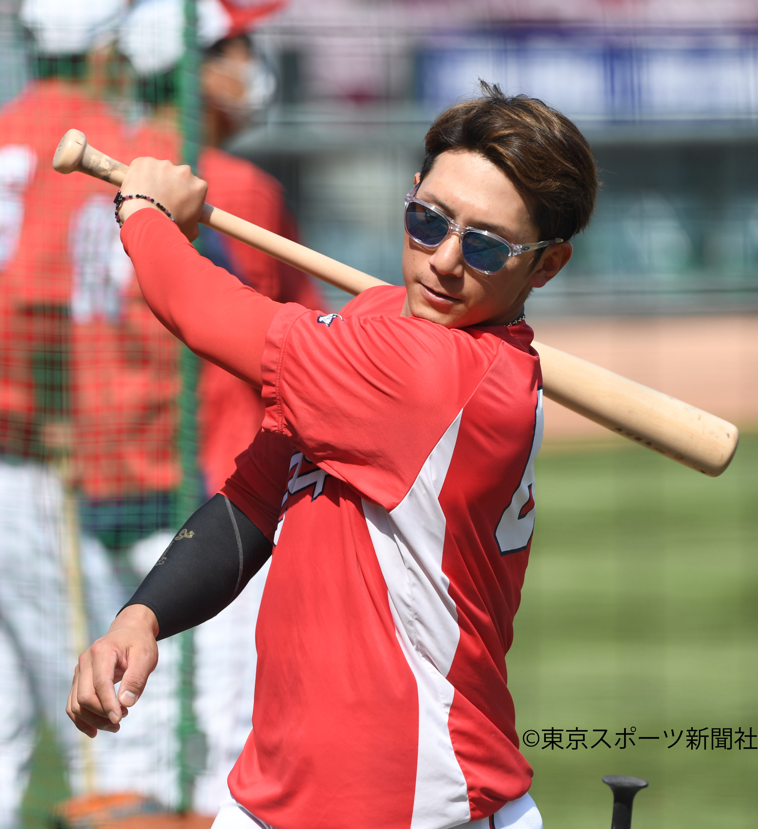 広島CARP サングラス 31wARLfIFLL.jpg