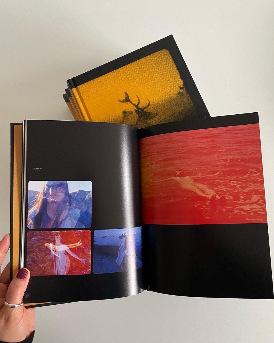 apourhosseini's tweet photo. Come & see this new publication and exhibition of selected work in person!Oonagh Young Gallery, 1 James Joyce Street, Dublin 1. Thursday 7th April 5:30-7:30pm 🌿
#artistsbook #filmartist #instalation #photographs #performance #artistmovingimage https://t.co/fafgsHfSwY