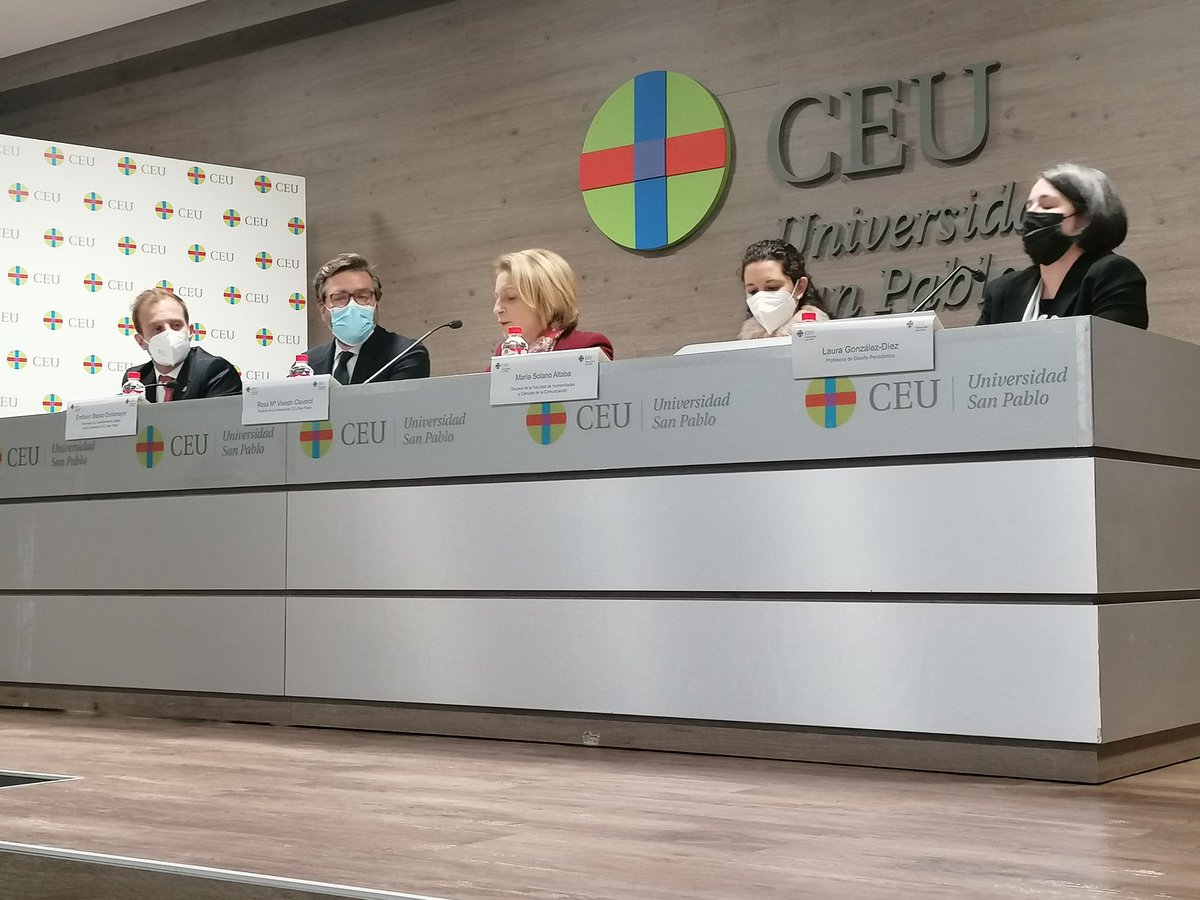 DavidMonreal68's tweet photo. #ceufed22 XXV Aniversario de las Jornadas de Fotografía Edición y Diseño, hoy y mañana en el CEU. https://t.co/JpsPmyfFam