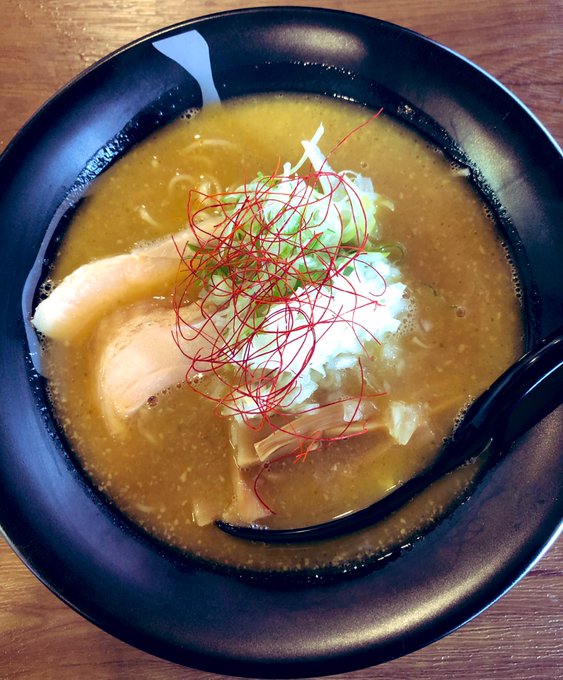 これはお昼に食べた激うまラーメン🍜 