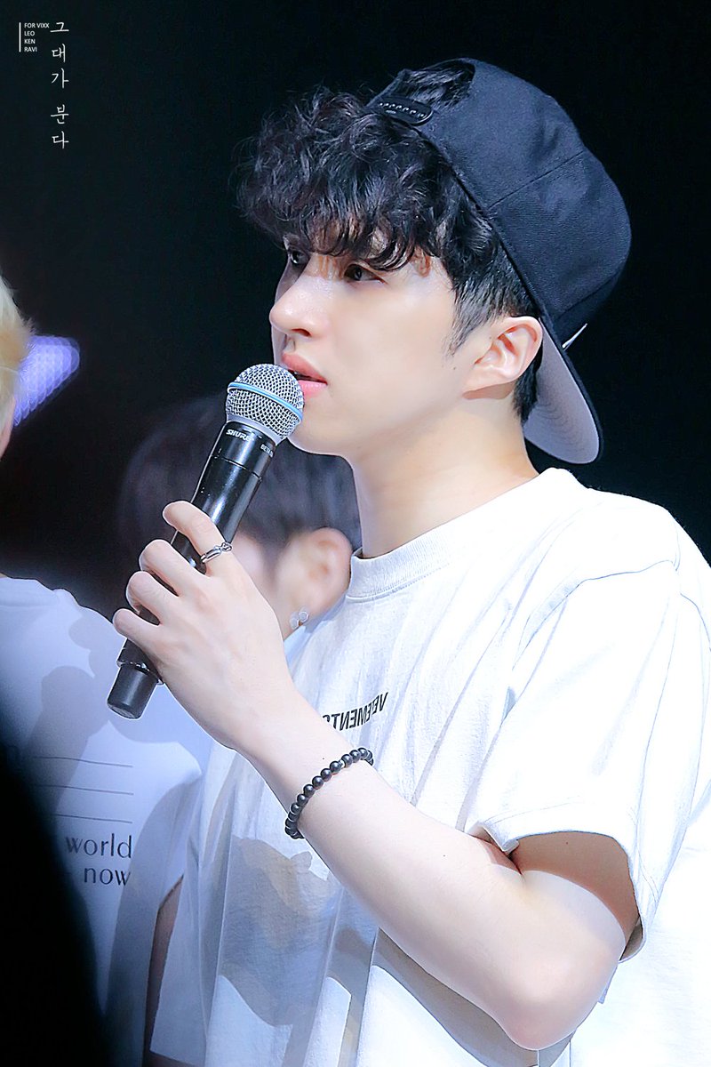 blow_0524's tweet photo. #HAPPYKENDAY #쟌이오늘생일 #쟌이서른하나 #태어나줘서고마워

멋쟁이 이재환 생일축하해 🎂🎉 https://t.co/w7exbA1blI
