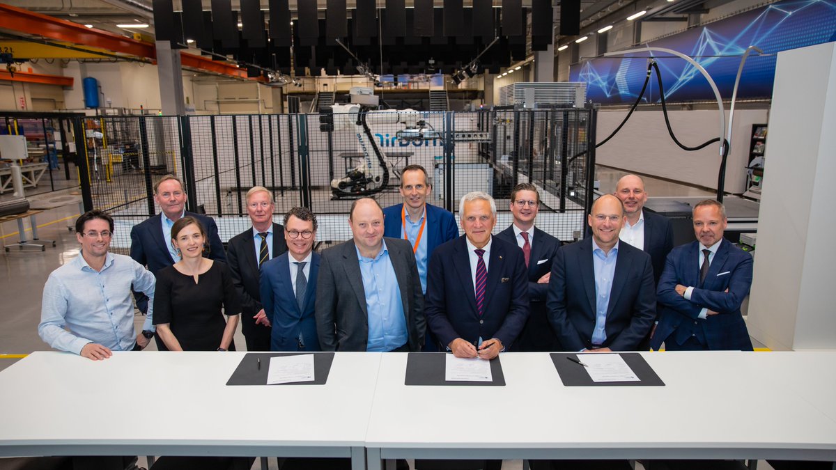 peeters_kris1's tweet photo. € 16m @EIB 'venture debt' financiering voor @Airborne_com. Door R&amp;D te versnellen zullen afval, gewicht en transport afnemen en nieuwe materialen worden ontwikkeld om verrassende mogelijkheden voor de toekomst te creëren en de CO2-uitstoot te verminderen.
https://t.co/pMMwYF2qxg https://t.co/ri90kSRHF5