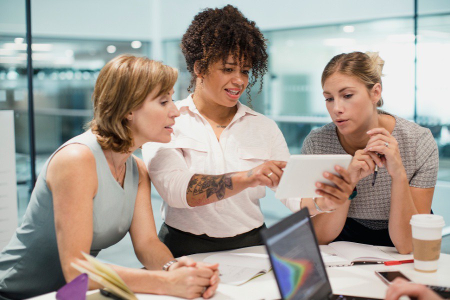 SheCanCodeHQ's tweet image. This straight-talking blog from our Blog Squad member, Indhumathy Chelliah, explores the different ways to create dynamic titles in Tableau, using 3 different methodologies.
Read more 👉 lttr.ai/vDI6
#Shecancode #womenwhocode #codingwomen #dynamictitle #Womenintech