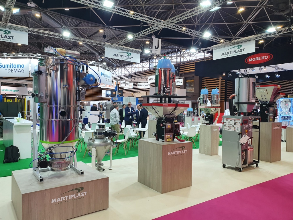 SyncroGroupsrl's tweet photo. Plantech-CST is exhibiting at the F.I.P show in Lyon, France, even on the stand of our sales partner Martiplast Come and see our latest offering, Propeller for dense phase conveying and Powder Hopper Loader.
#fip2022 #SyncroGroup #Plasmac #EREMA #Planetapproved #circulareconomy https://t.co/DUYLGaGtMd