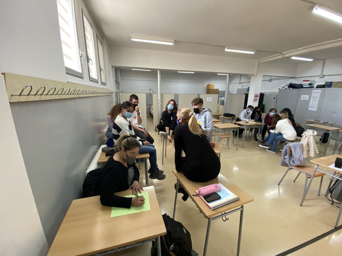 ins_tremp's tweet photo. Aquesta activitat ha estat possible gràcies a l’oficina de joventut @pallarsjove. 👏👏👏
#INSTremp #ATDP #CAI #tallerdemocions https://t.co/6u4yc85eUb