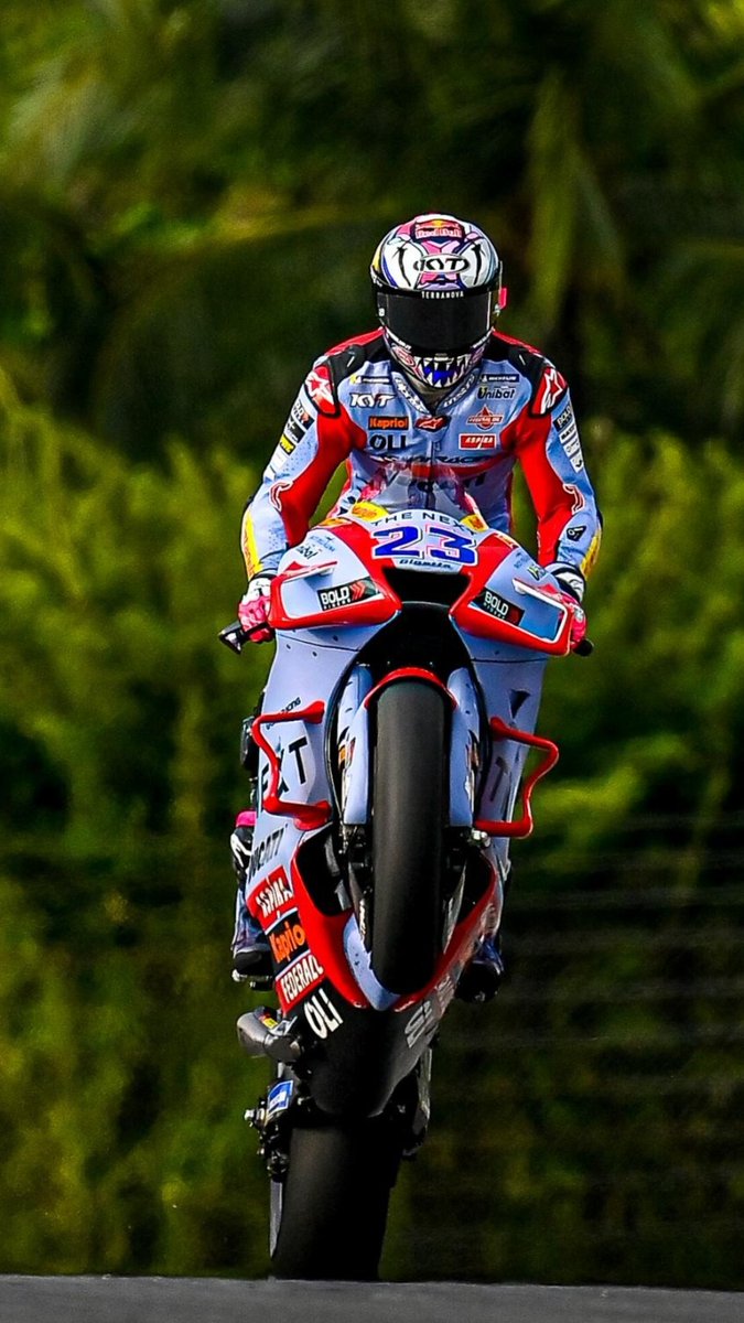 Saluden a <a href="/Bestia23/">Enea Bastianini</a>  hoy en #wheeliewednesday 👋