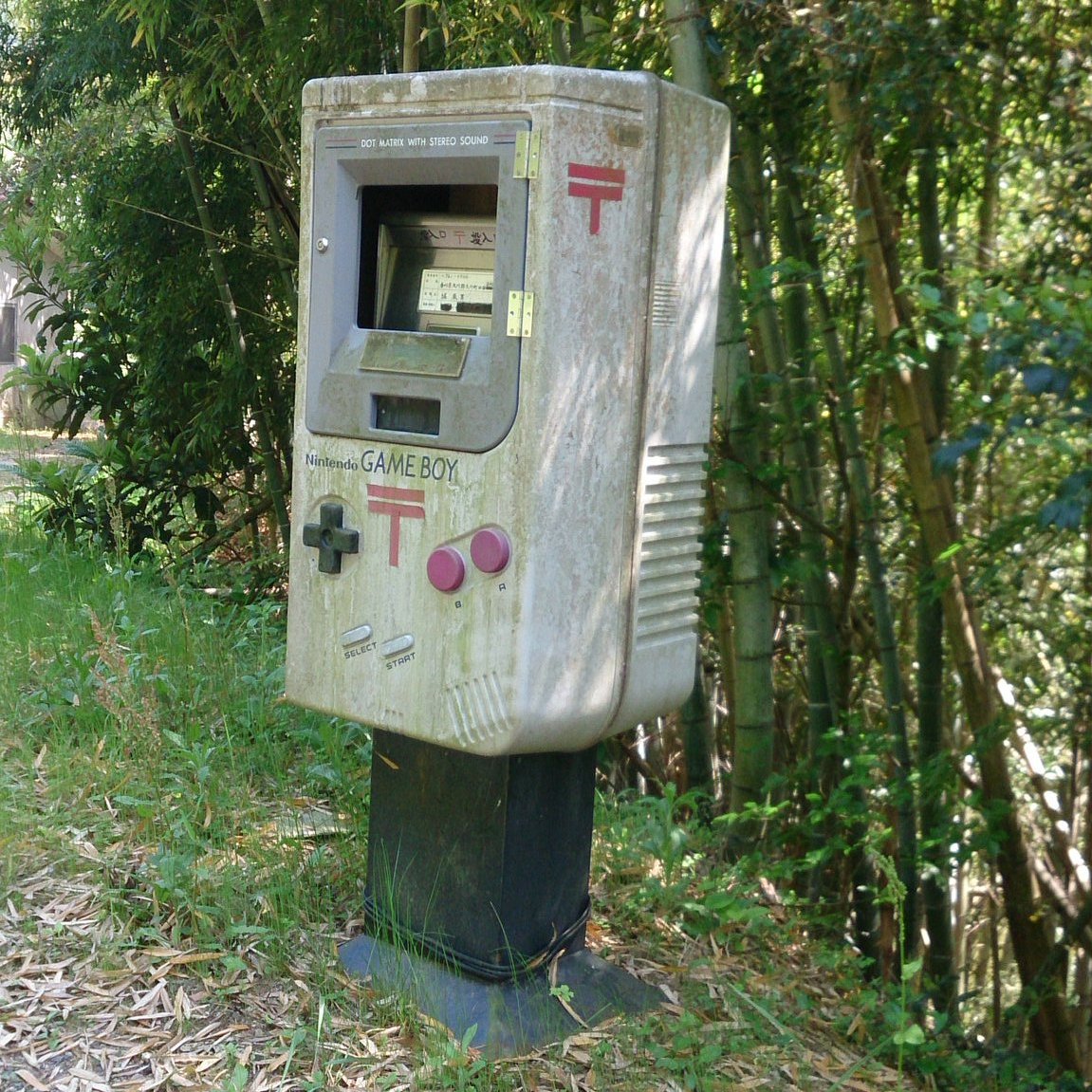 presentcorrect's tweet photo. Good morning. Today we thought you would enjoy a GameBoy postbox.

Photo by @7bXNGnHc1EgqvfS https://t.co/pEEmJ8M3fT