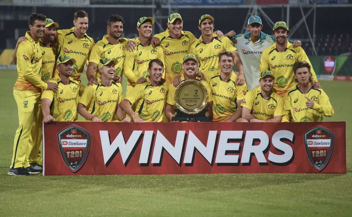 AaronFinch5's tweet photo. What an amazing tour we’ve had in Pakistan. To be a part of the first Australian mens team to play here since 1998 is an honor.

Thank you to the @TheRealPCB and all of the fans in Pakistan, you’ve made it a special tour 🙏🏼🇦🇺🇵🇰 https://t.co/Ac2zc53oFB